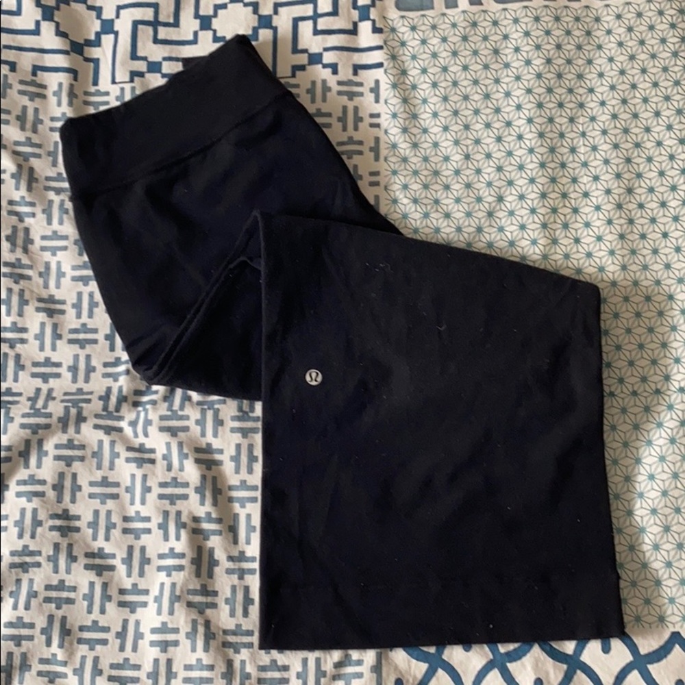 🚫SOLD🚫 Comfy Lululemon black wide legged cropped pants